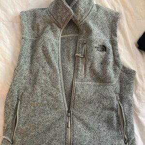 Mens grey North face vest